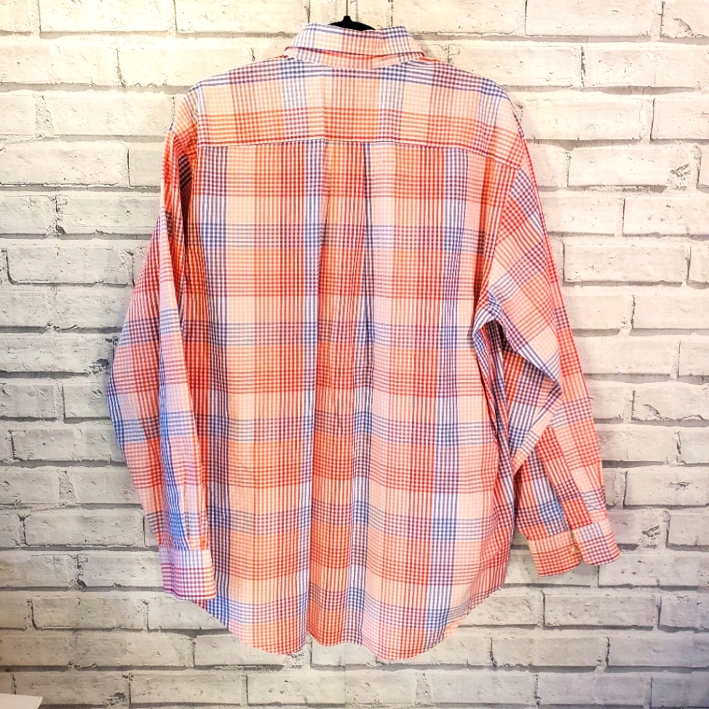 Vineyard Vines Button Down - image 2